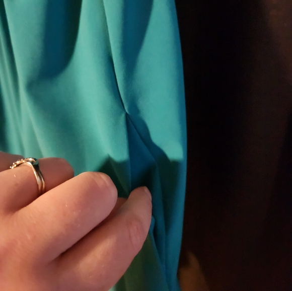 Teal Romper with Pockets - Picture 4 of 4